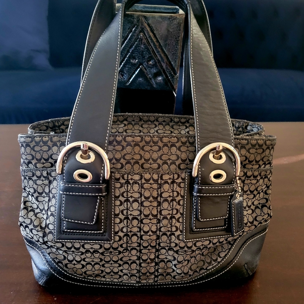 Aunthentic Vintage Y2k Coach Soho Signature VTG Y2K - F10927